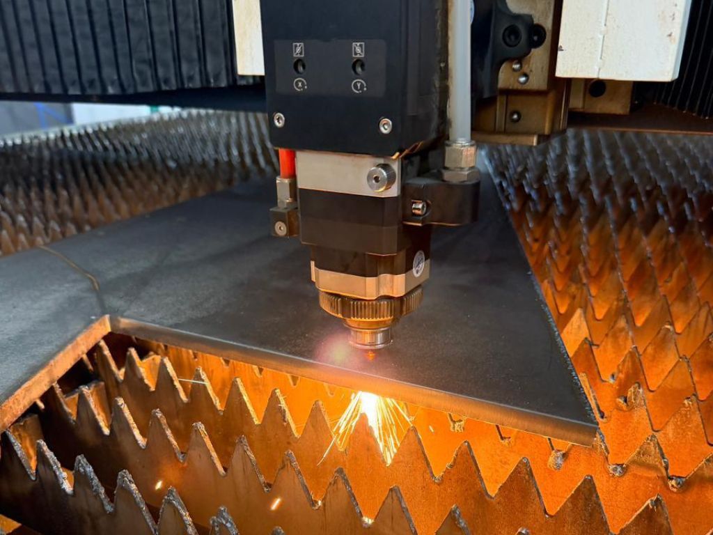 Laser and plasma cutting